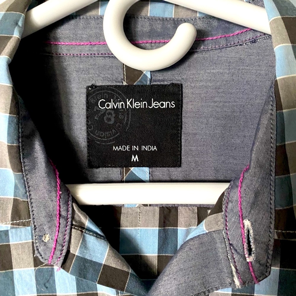 Calvin Klein men’s grey, black and blue plaid grid pattern button down size M - Picture 7 of 7